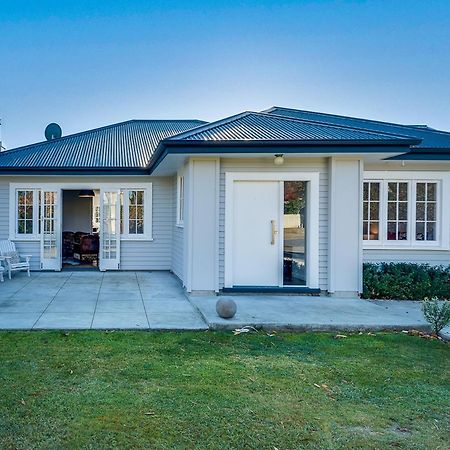 Gem On Gillean - Havelock North Holiday Home 외부 사진