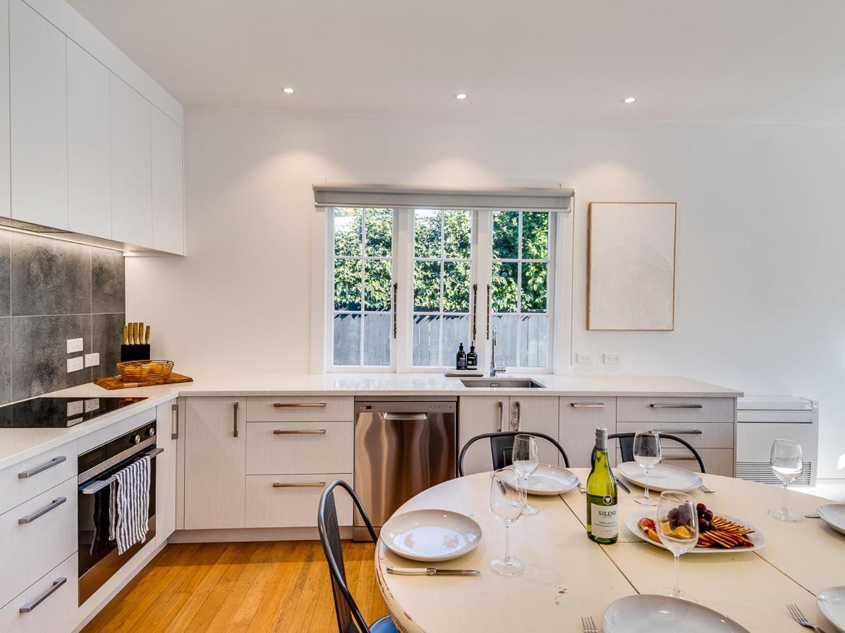 Gem On Gillean - Havelock North Holiday Home 외부 사진