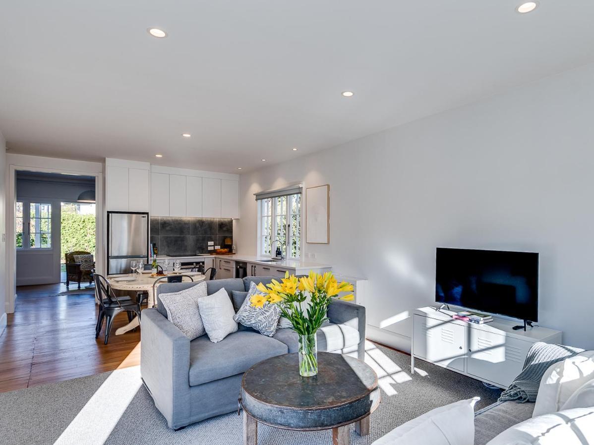 Gem On Gillean - Havelock North Holiday Home 외부 사진