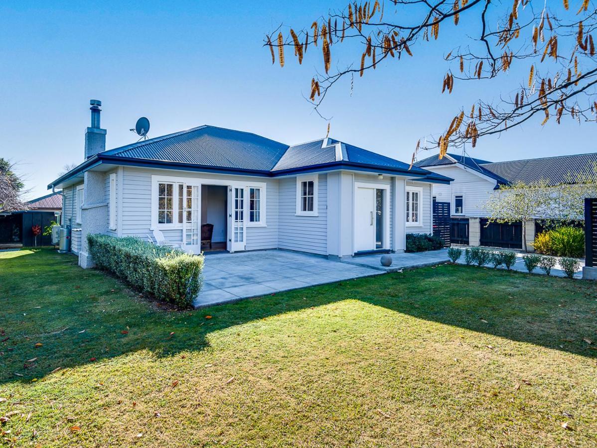 Gem On Gillean - Havelock North Holiday Home 외부 사진